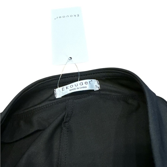 Chic Black Skirted Leggings - Picture 4 of 5